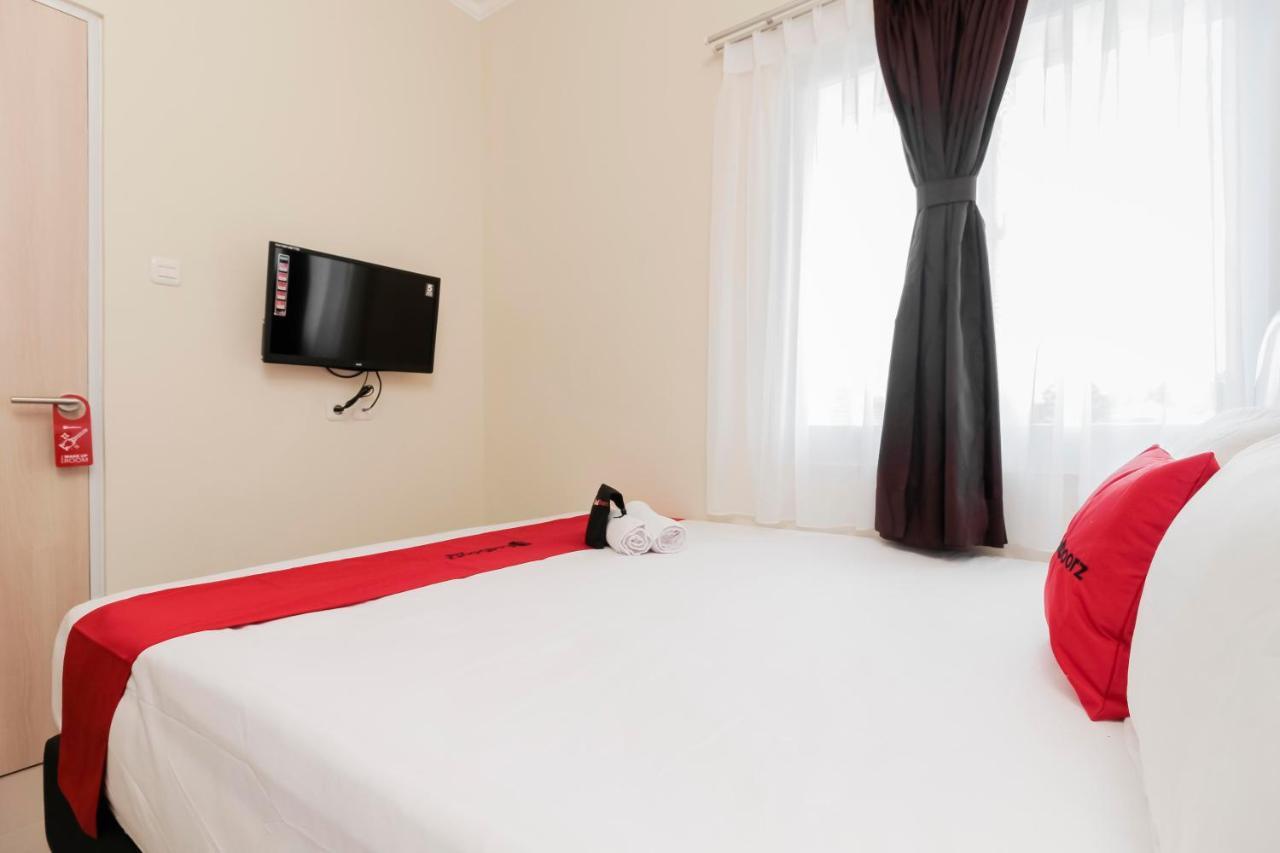 Reddoorz Near Soekarno Hatta Airport Tangerang Ngoại thất bức ảnh