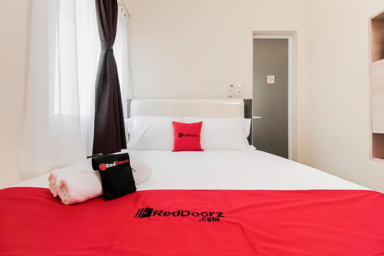 Reddoorz Near Soekarno Hatta Airport Tangerang Ngoại thất bức ảnh