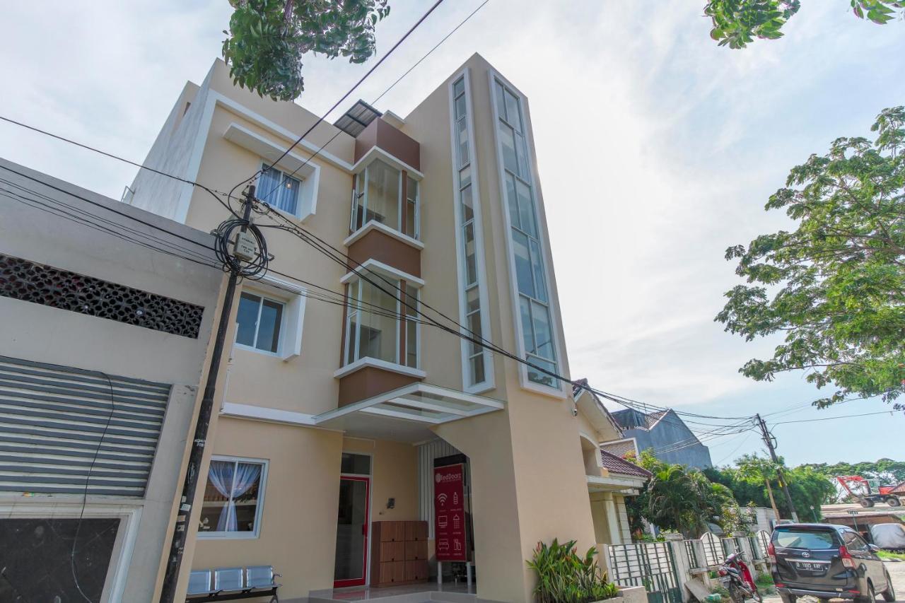 Reddoorz Near Soekarno Hatta Airport Tangerang Ngoại thất bức ảnh